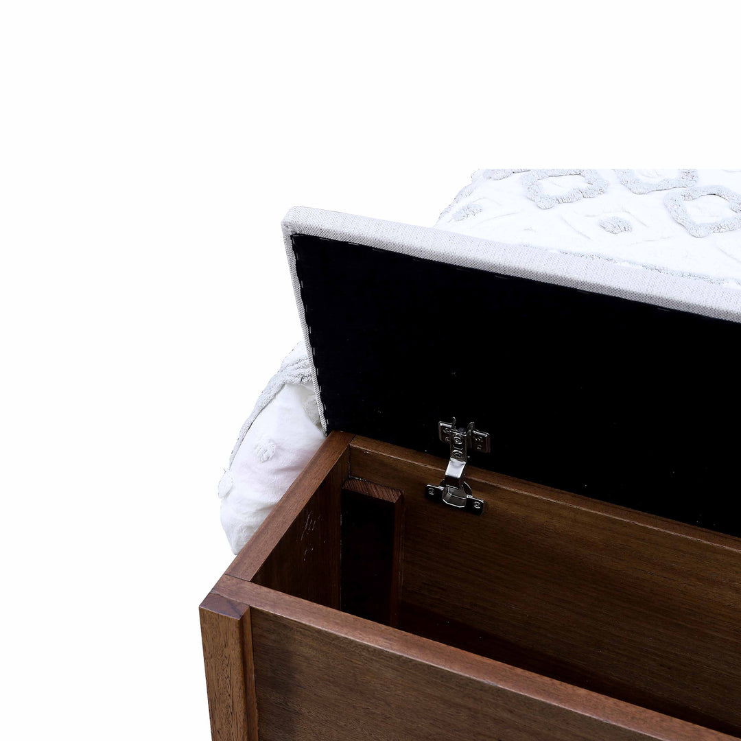 Balin bedframe with box foot