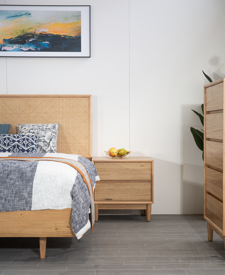 Norway Bedside Table Bevmarks